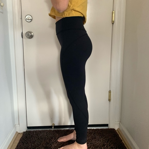 Lululemon - Picture 2 of 3